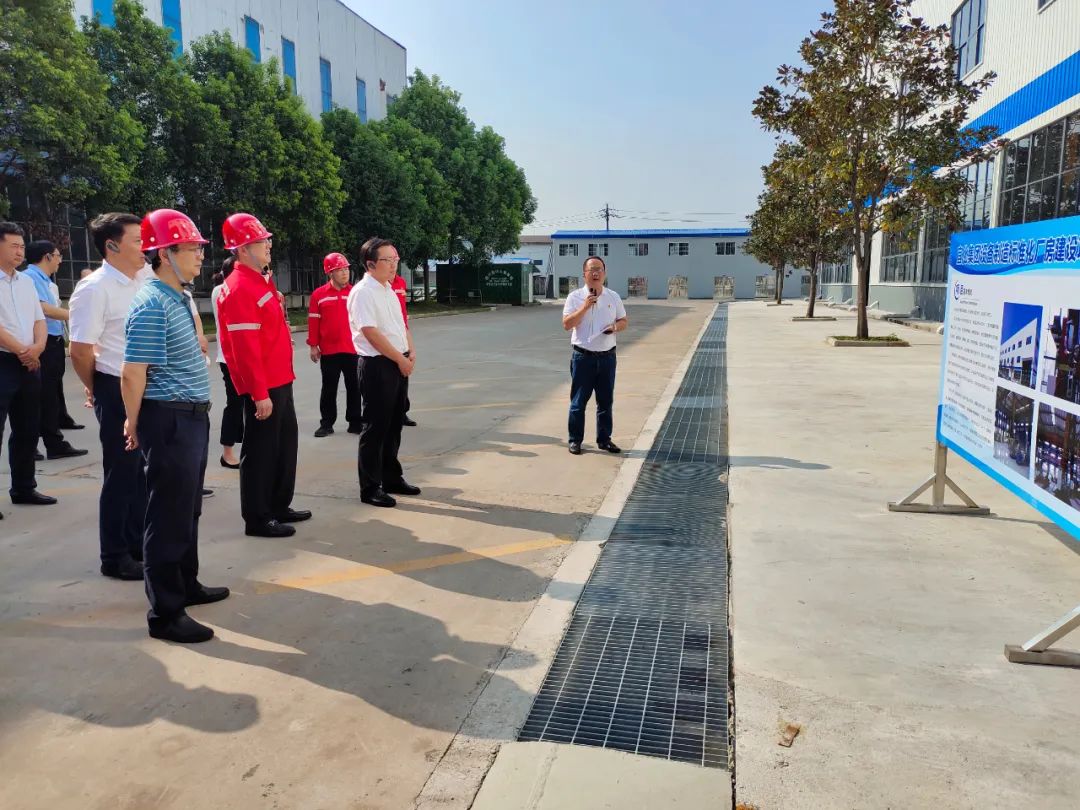 現(xiàn)場觀摩！猇亭區(qū)二季度項目拉練活動走進化機公司設(shè)備制造標準化廠房建設(shè)項目
