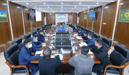 集團(tuán)召開工程項目建設(shè)警示教育會暨3月份工程調(diào)度會(圖1)