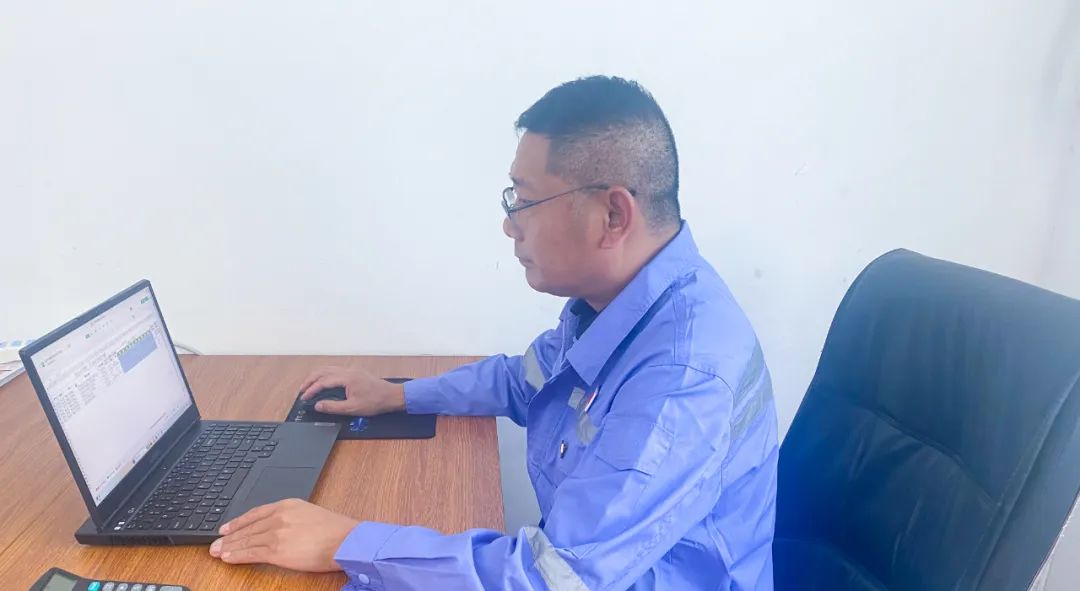 【宜化榜樣】金牌能手王斌杰：研判行情抓市場(chǎng)，深耕挖潛降成本