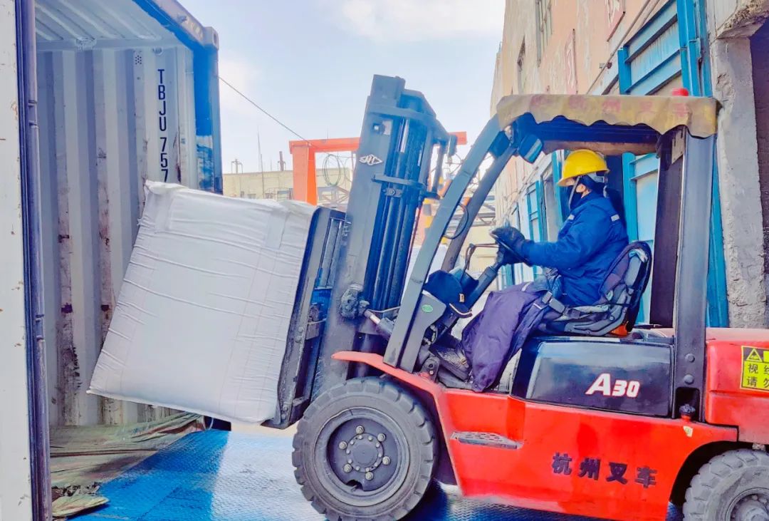 揚帆出海！內(nèi)蒙宜化開啟綠色物流新模式(圖4)