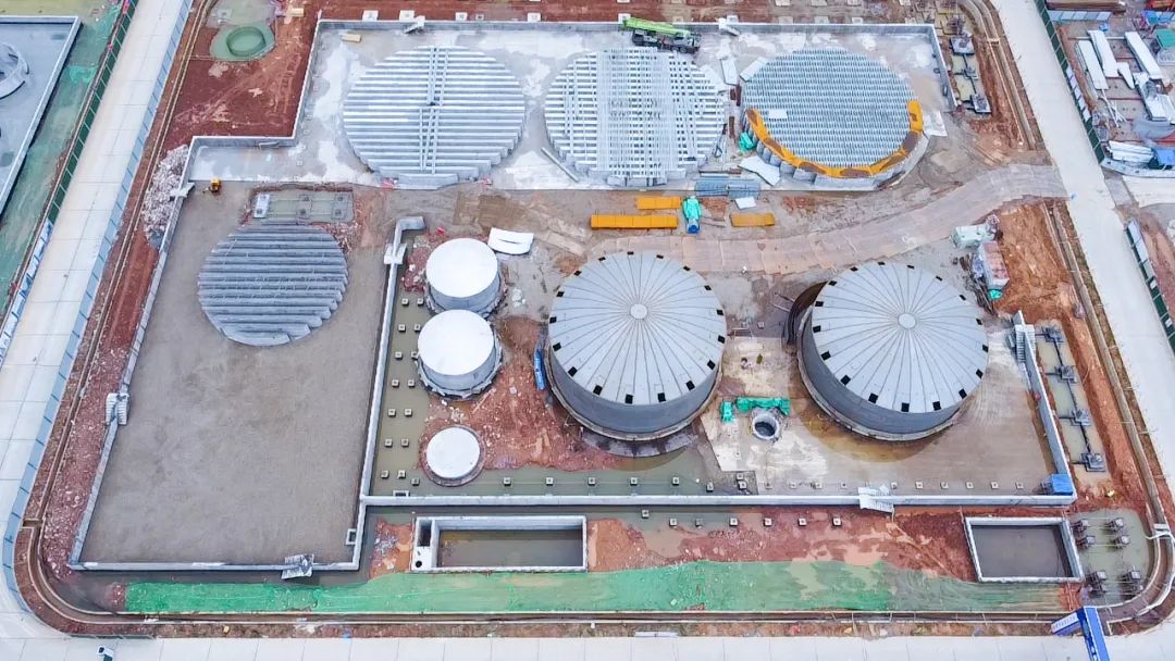 爭春提速！磷化工項目首個建筑單體封頂(圖3)