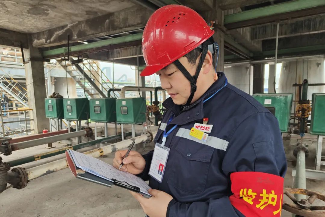 【宜化榜樣】股份公司馬向勇：潛心鉆研，讓青春在奮進(jìn)中閃耀(圖4)